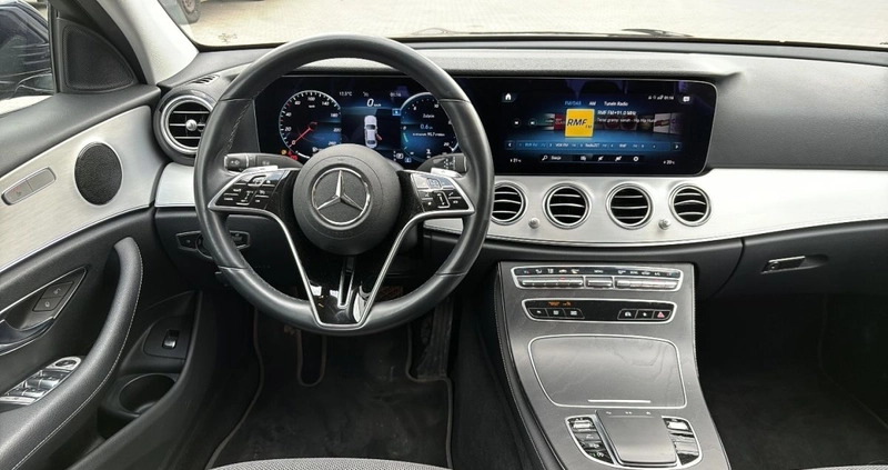 Mercedes-Benz Klasa E cena 214800 przebieg: 55974, rok produkcji 2021 z Kościerzyna małe 326